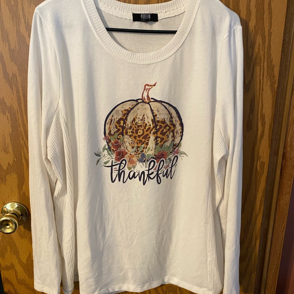 White Thankful Pumpkin Sweatshirt